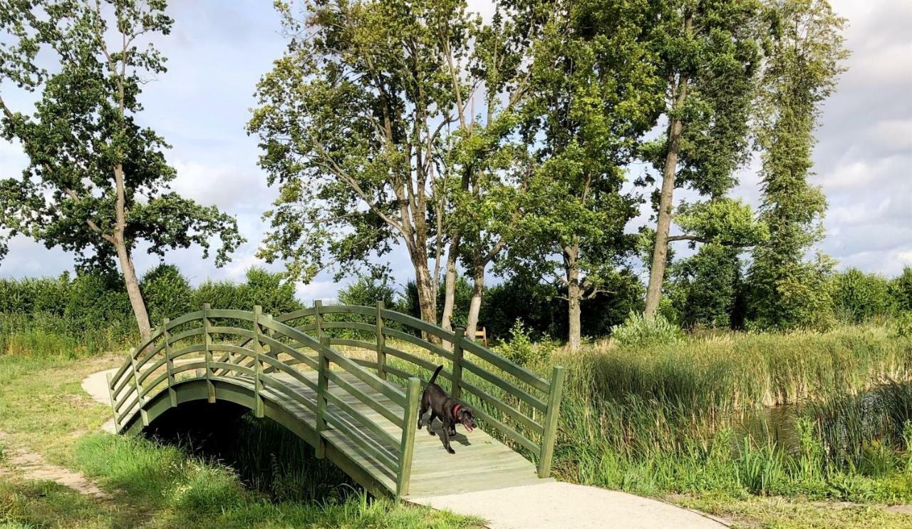 Palac Komierowo Sępólno Krajeńskie Exterior foto