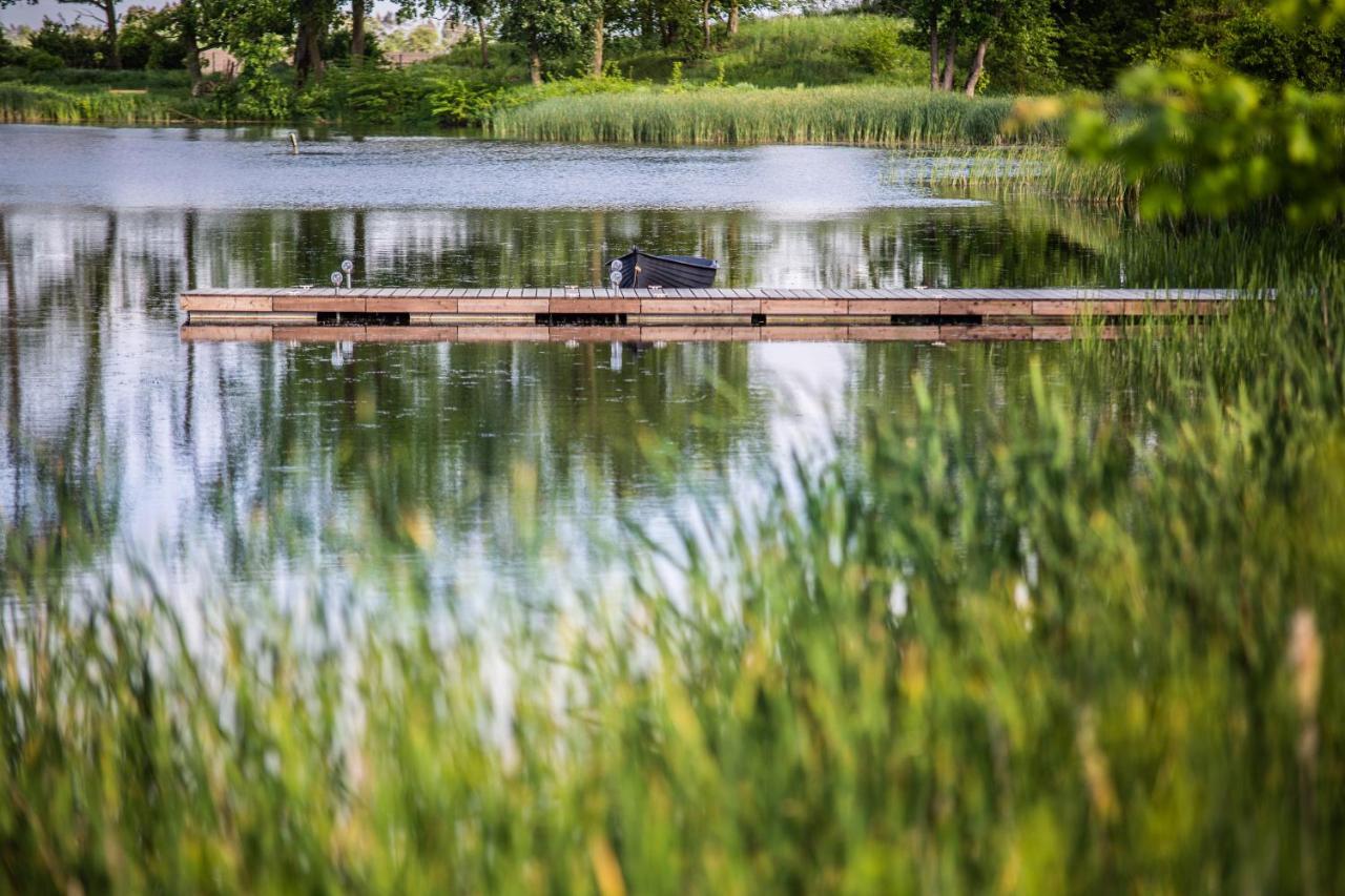 Palac Komierowo Sępólno Krajeńskie Exterior foto